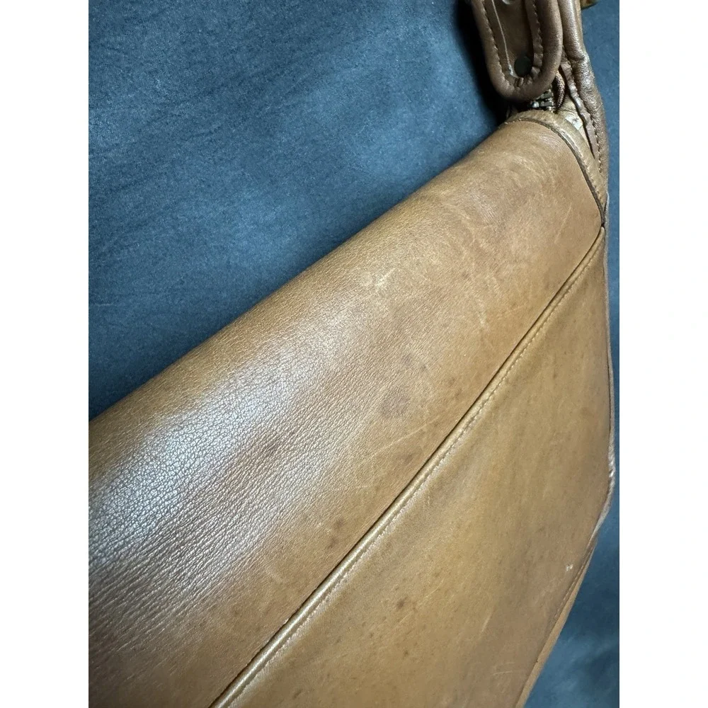 Vintage 90s Coach Patricia's Legacy 9951 Tan Leather Flap Crossbody Saddle Bag